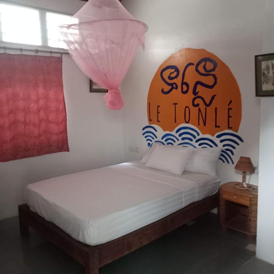 Nomad Guesthouse Кратьє Екстер'єр фото