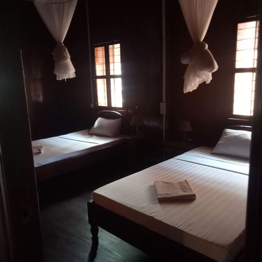 Nomad Guesthouse Кратьє Екстер'єр фото