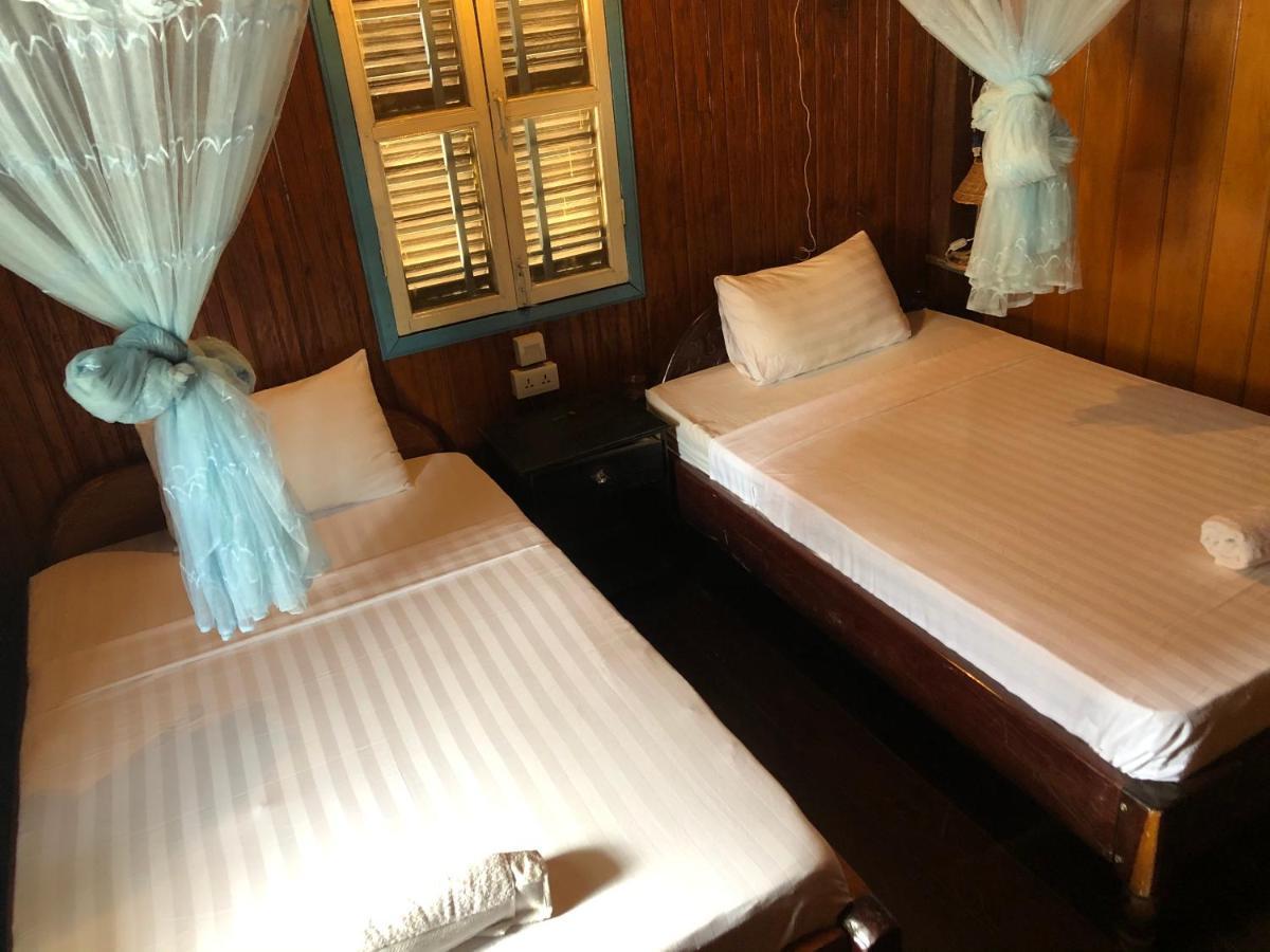 Nomad Guesthouse Кратьє Екстер'єр фото