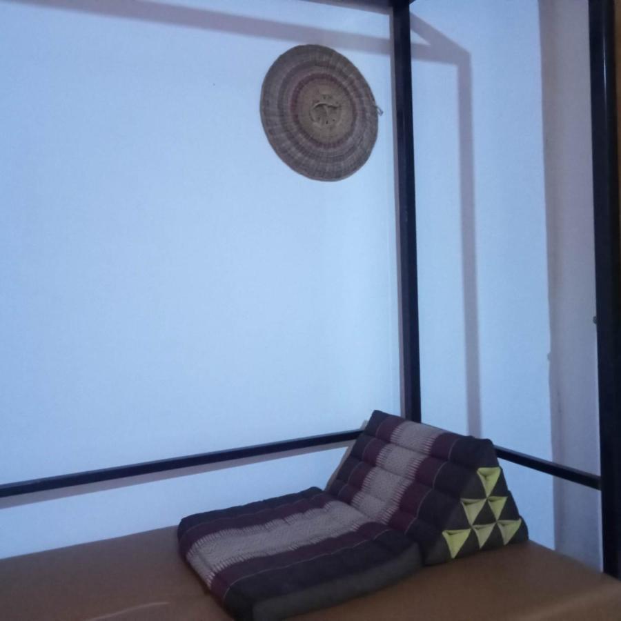 Nomad Guesthouse Кратьє Екстер'єр фото